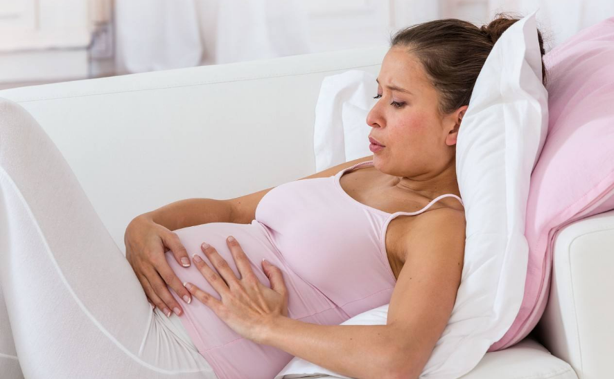 专业代怀价格表,代生正规中介,喂母乳是否会导致乳房再生长？产后妈妈是否应该避免节食减肥？